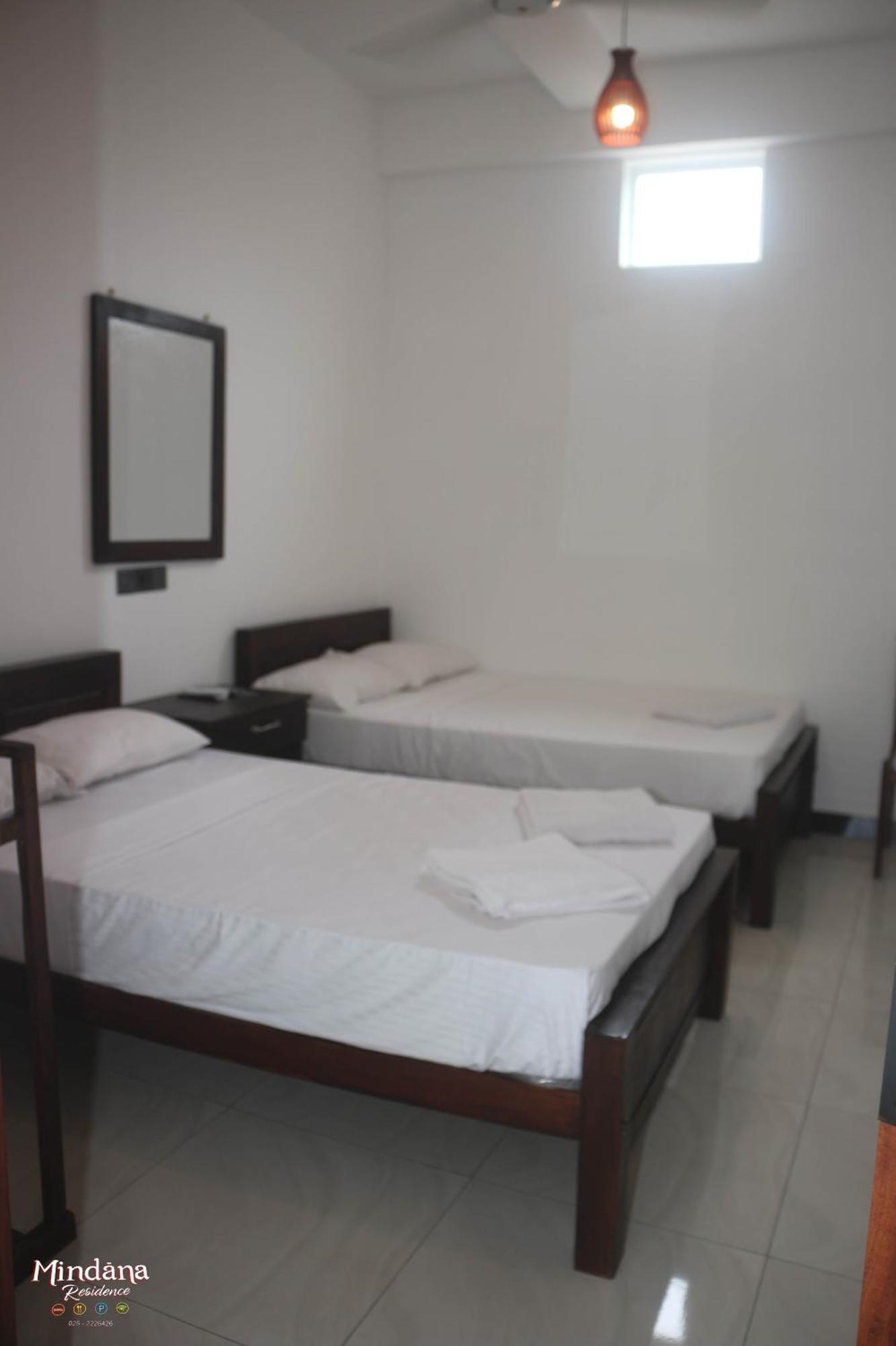 אנוראדפורה Mindana Residence מראה חיצוני תמונה